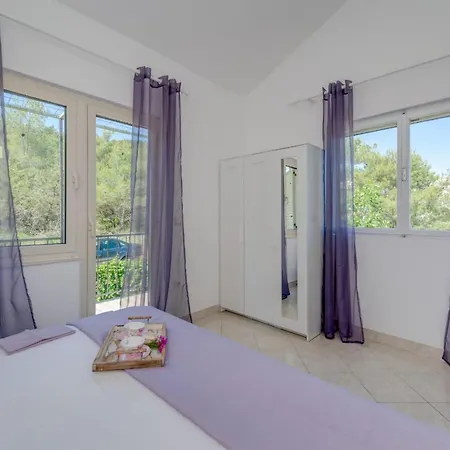 Dom wakacyjny Seaside Getaway With Patio *